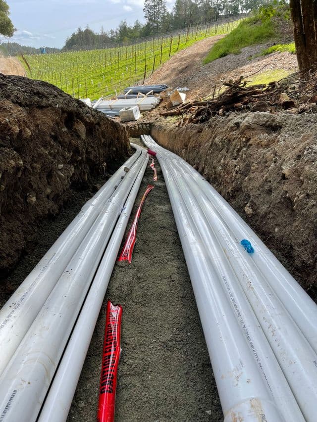 Pipeline connection work